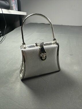 Silver Ribbed Evening Wristlet with Crystal Clasp